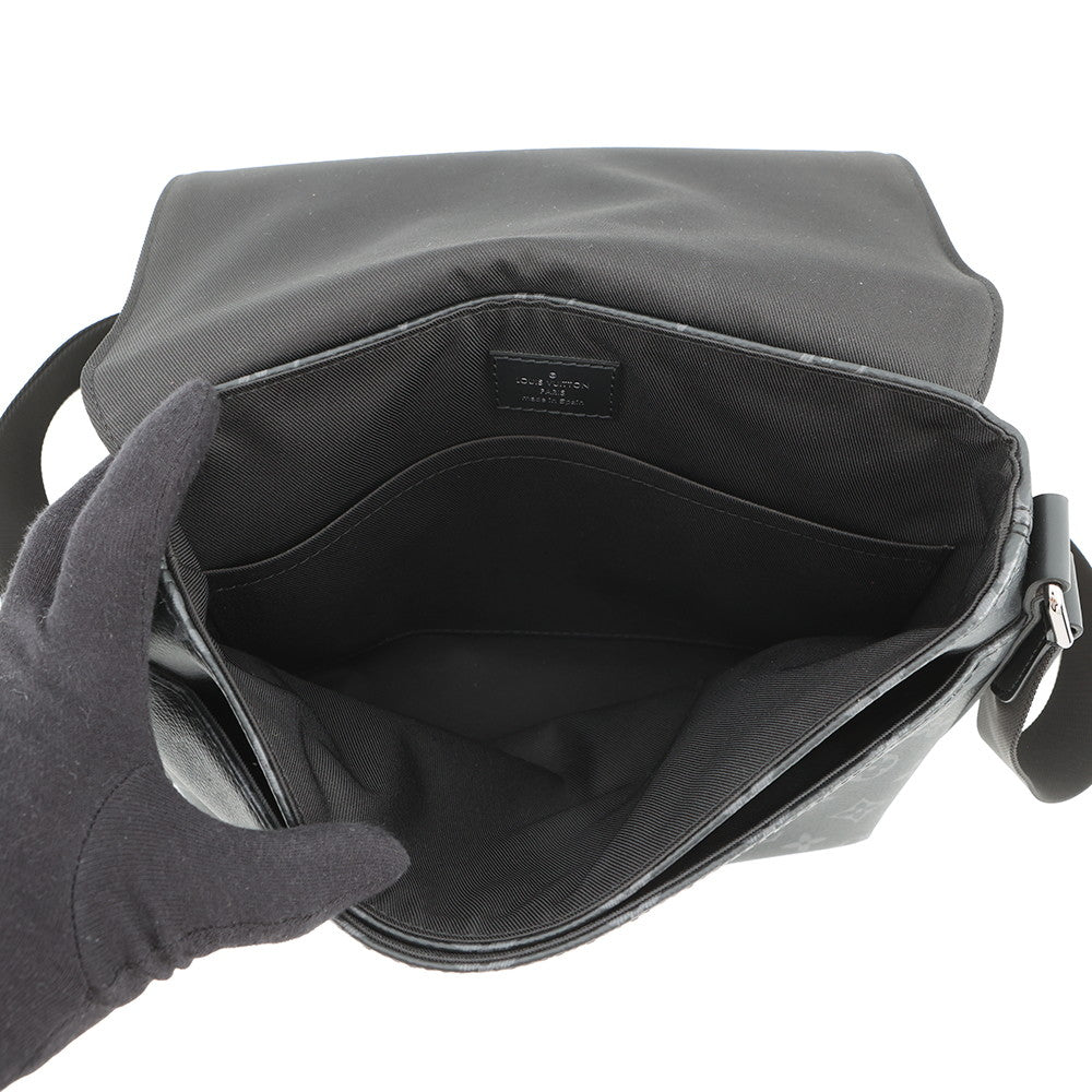 LOUIS VUITTON District NV2 NoirM45272 Monogram Eclipse Size PM