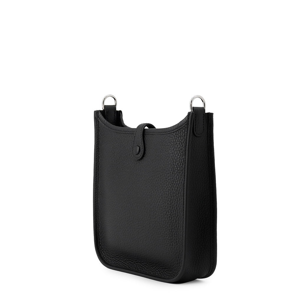 HERMES Evelyne Long Black Taurillon Clemence Size TPM