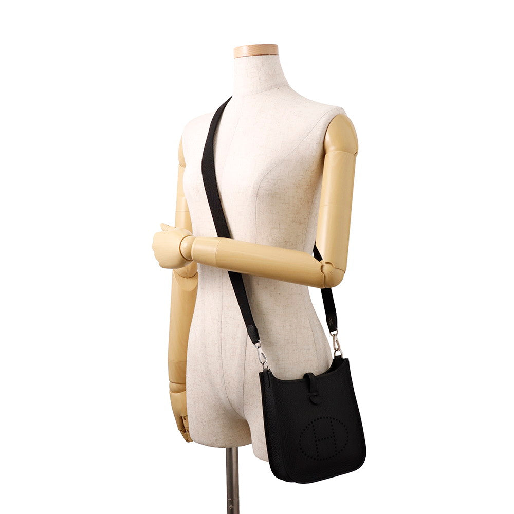 HERMES Evelyne Long Black Taurillon Clemence Size TPM