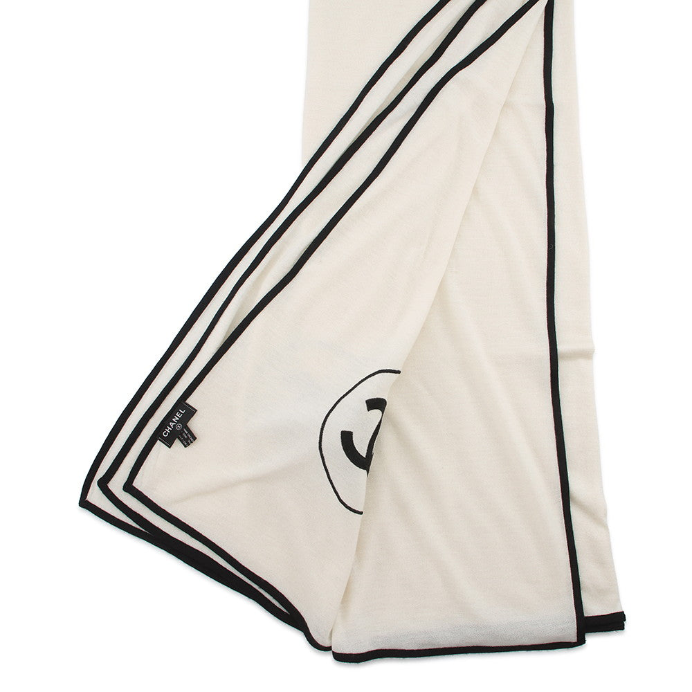 CHANEL CC Logo Stole Ivory/BlackA52032-X01249-C2666 Cashmere70% Silk30%