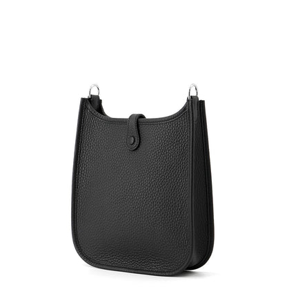 HERMES Evelyne Long Black Taurillon Clemence Size TPM
