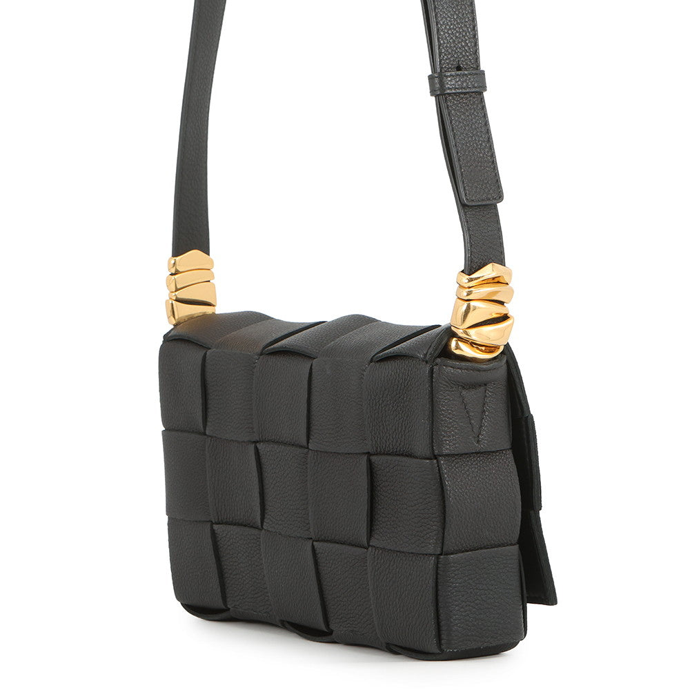 Bottega Veneta Maxi INTRECCIATO Cassette Shoulder Bag Black666870V17H18425 Leather