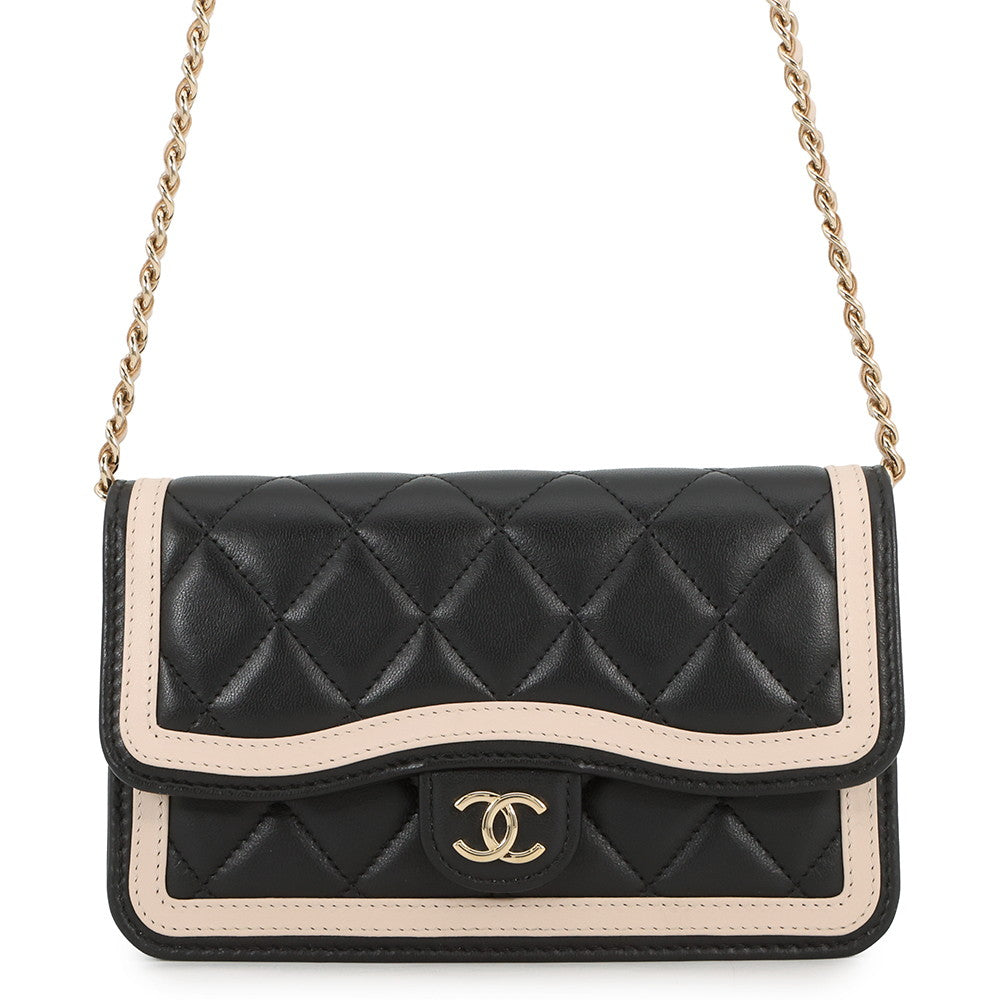 CHANEL Flap Phone Case Black/BeigeAP3559 Lambskin