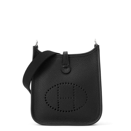 HERMES Evelyne Short Black Taurillon Clemence Size TPM