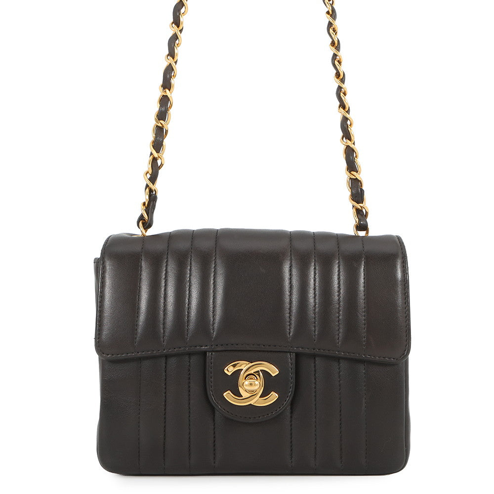 CHANEL Mademoiselle ChainShoulder Black Lambskin Size Mini