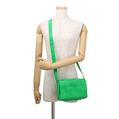 Bottega Veneta Maxi INTRECCIATO Cassette Shoulder Parakeet Leather