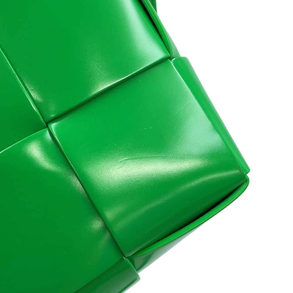 Bottega Veneta Maxi INTRECCIATO Cassette Shoulder Parakeet Leather