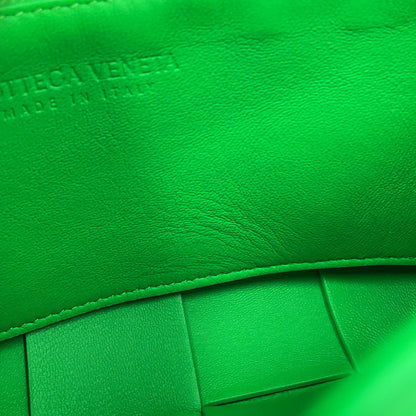 Bottega Veneta Maxi INTRECCIATO Cassette Shoulder Parakeet Leather