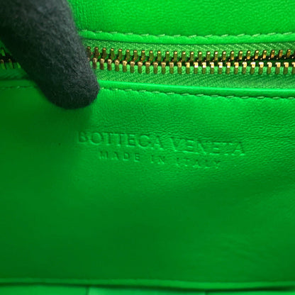 Bottega Veneta Maxi INTRECCIATO Cassette Shoulder Parakeet Leather