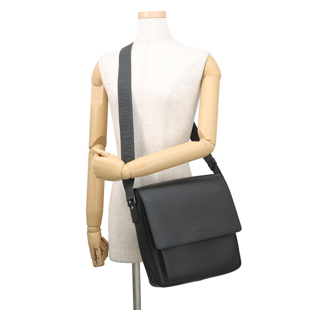 Ferragamo Messenger bag Black24A311 Leather