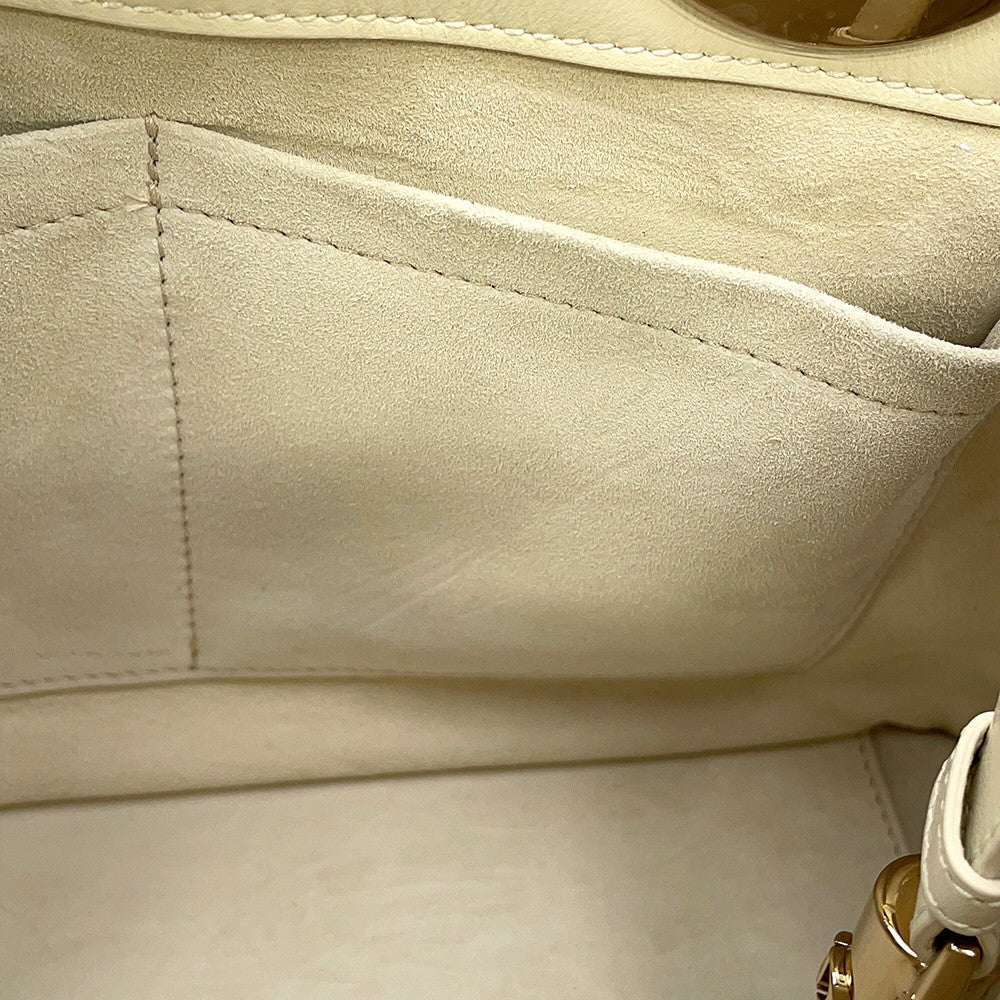 Dior Lady 95.22 lattéM0699OVJX_M030 Calf Leather Size Medium