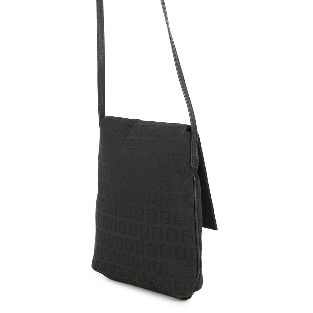 FENDI Zucchino mamma bucket Black8BT075 Canvas