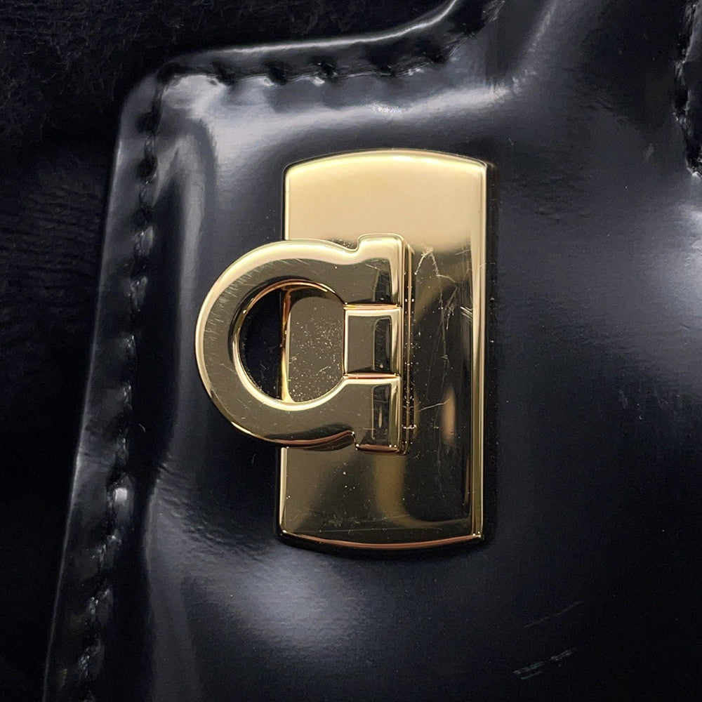 Ferragamo Gancini Chain Pouch Black213984 Patent Leather
