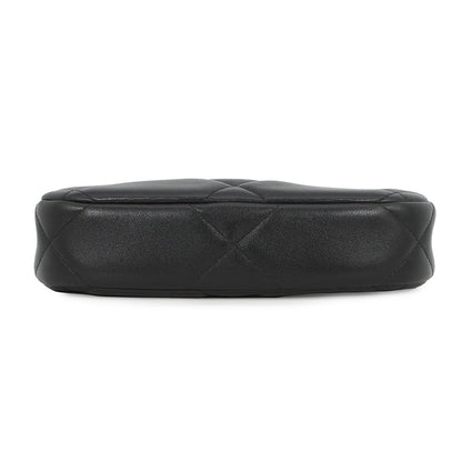 CHANEL CHANEL19 Matelasse SmallHobo Bag BlackAP3676 Lambskin