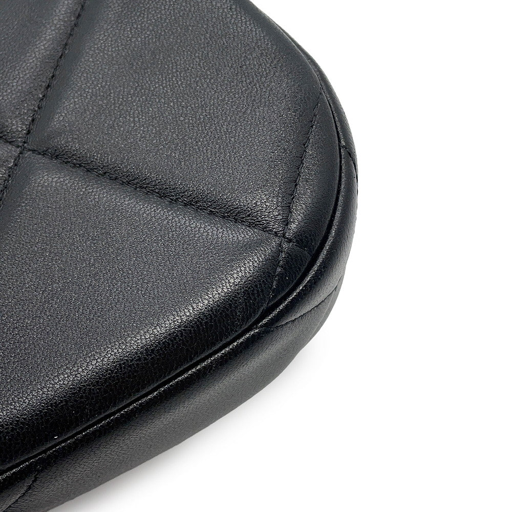 CHANEL CHANEL19 Matelasse SmallHobo Bag BlackAP3676 Lambskin