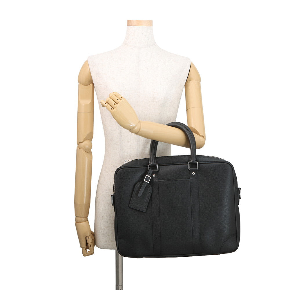 LOUIS VUITTON Porte Documan Voyagej BlackM30975 Taiga Leather