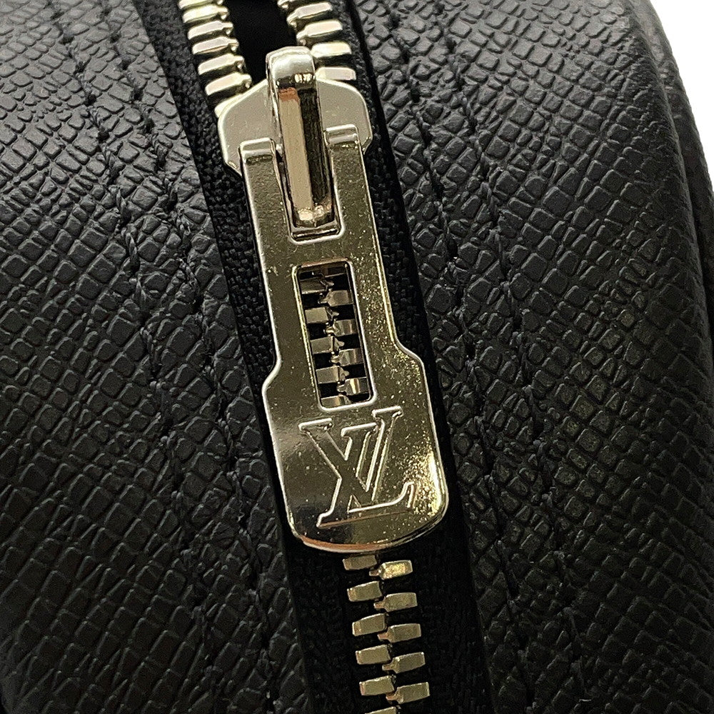 LOUIS VUITTON Porte Documan Voyagej BlackM30975 Taiga Leather