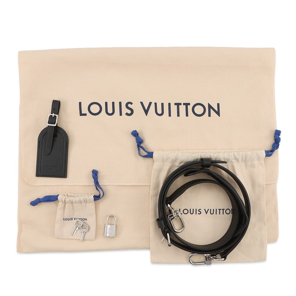 LOUIS VUITTON Porte Documan Voyagej BlackM30975 Taiga Leather