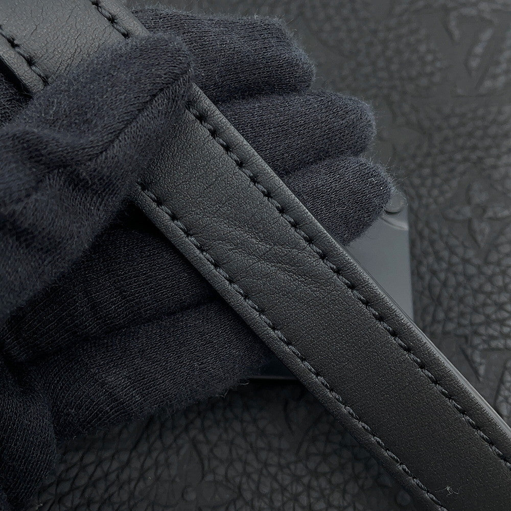 LOUIS VUITTON SPadlock Vertical Wearable Wallet NoirM81524 Monogram・Taurillon