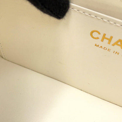 CHANEL Matelasse Top Handle ChainShoulder Bag WhiteAS5702-B21431-10601 Caviar Leather Size Small