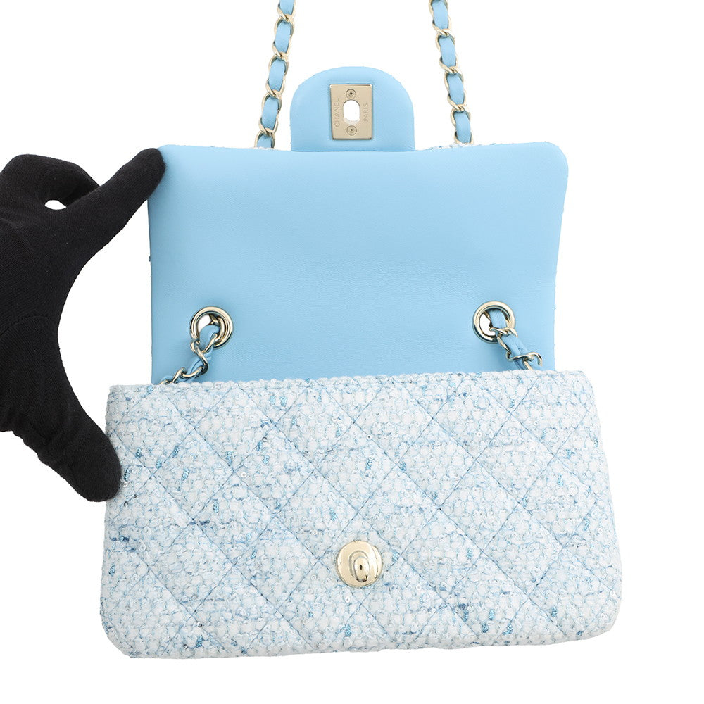 CHANEL Mini Matelasse Flap Chain Shoulder Bag Blue/White/SilverA69900 B23529 U6845 Tweed Size 20