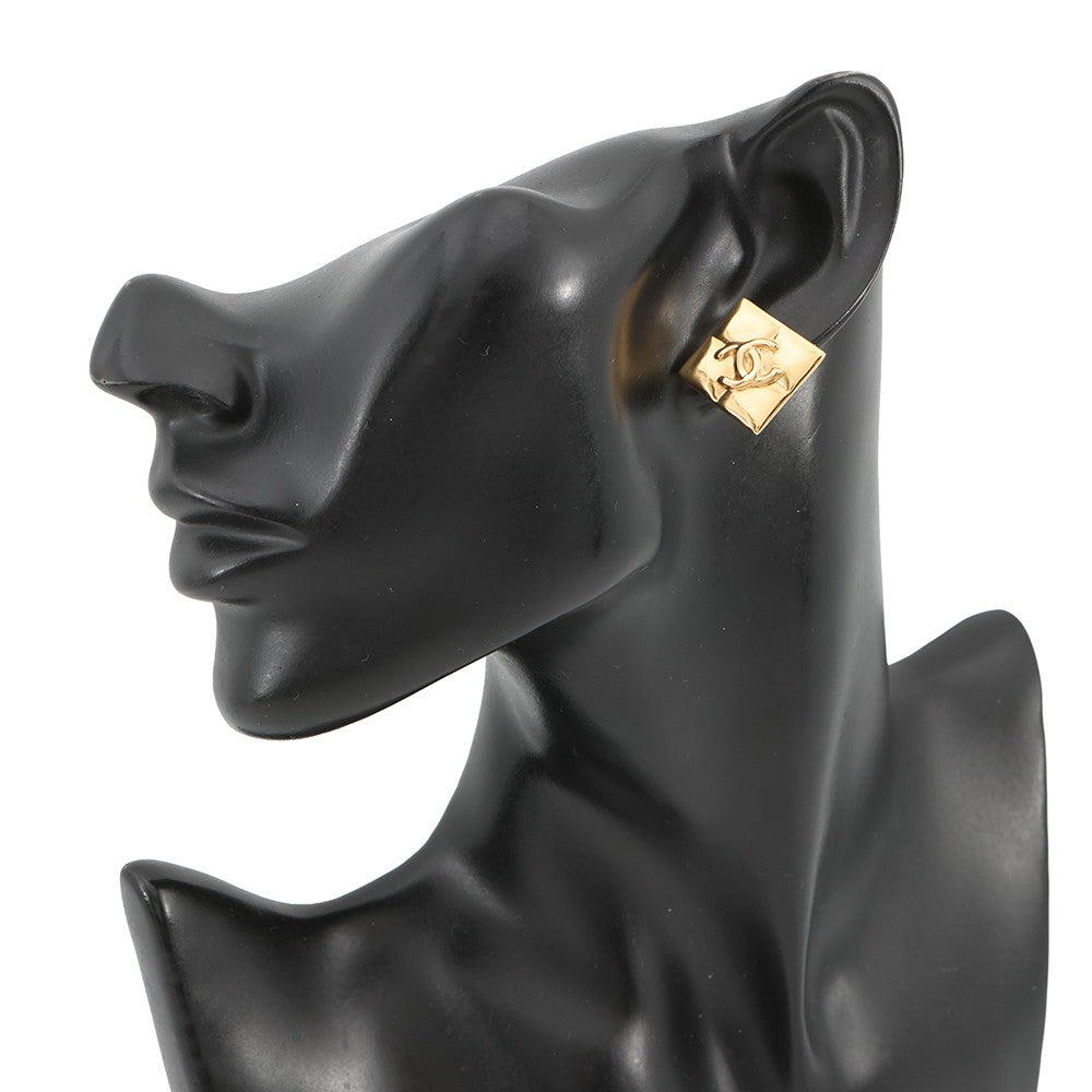 CHANEL Matelasse CC Logo Square Earrings GoldABE656-B18535-NAAKS Gold Plated