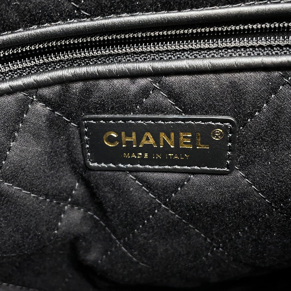 CHANEL Chanel22 Handbag BlackAS3261 Calf Leather Size Medium