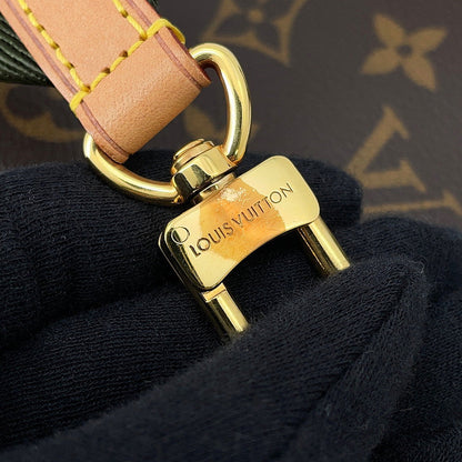 LOUIS VUITTON Multi Pochette Accessoires KhakiM44813 Monogram