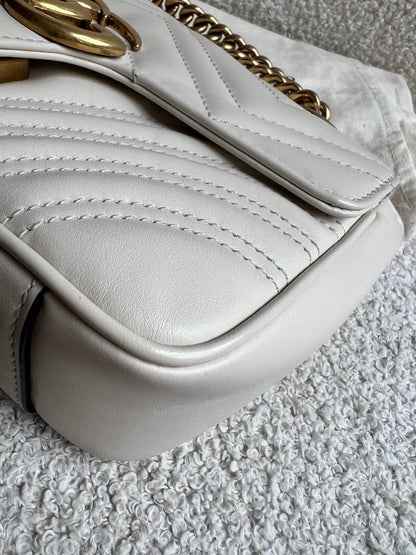 Gucci GG White Marmont Mini Shoulder Bag (RRP £1,890)