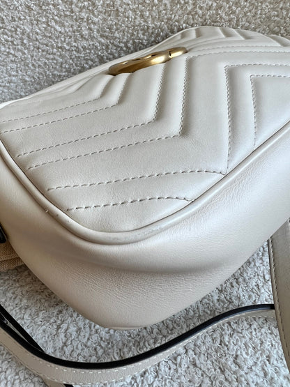 Gucci GG White Marmont Small Shoulder Bag (RRP £1440)