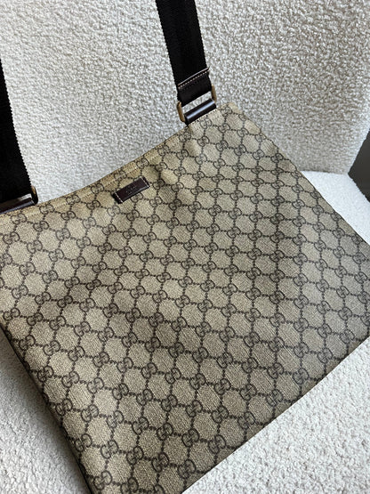 Gucci GG Canvas Messenger Bag