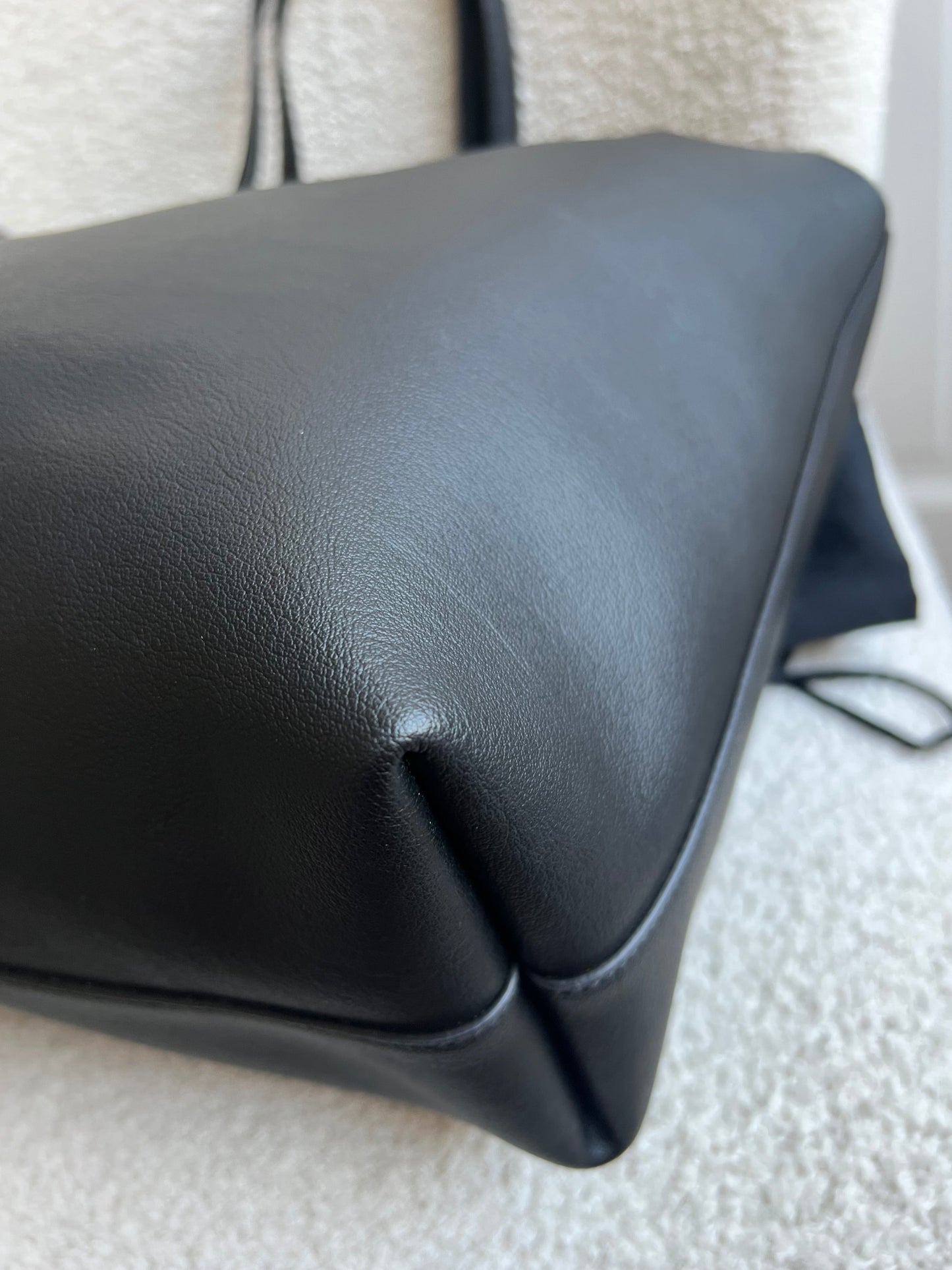 Yves Saint Laurent (YSL) Black E/W Shopping Tote (RRP £1115)