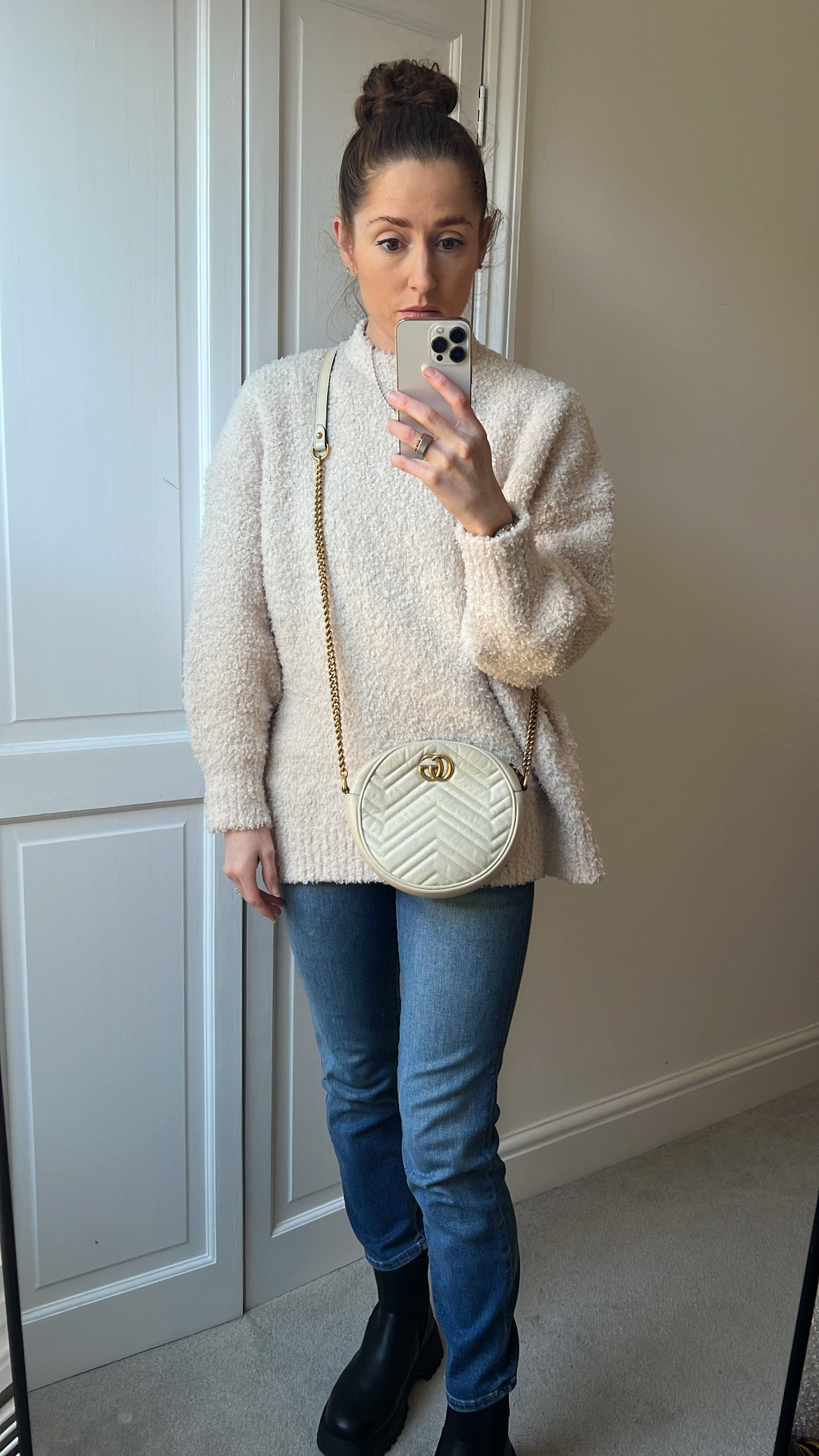 Gucci GG Round White Marmont Small Shoulder Bag (RRP £1,090)