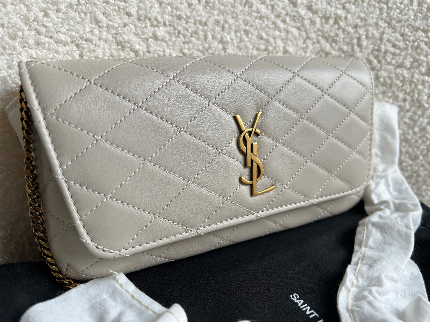 Yves Saint Laurent (YSL) Blanc Vintage Gaby Phone Pouch (RRP £920)