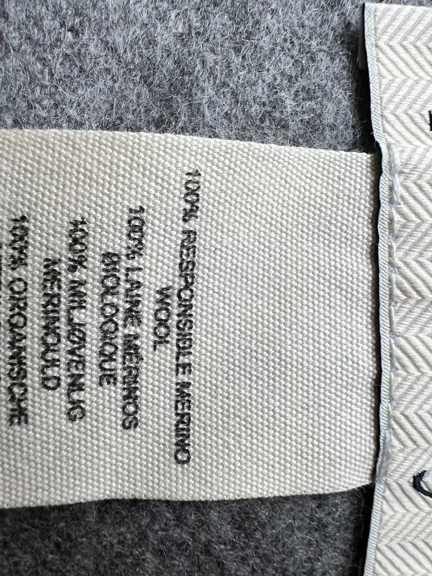 Mulberry Solid Grey Merino Wool Scarf (RRP £135)