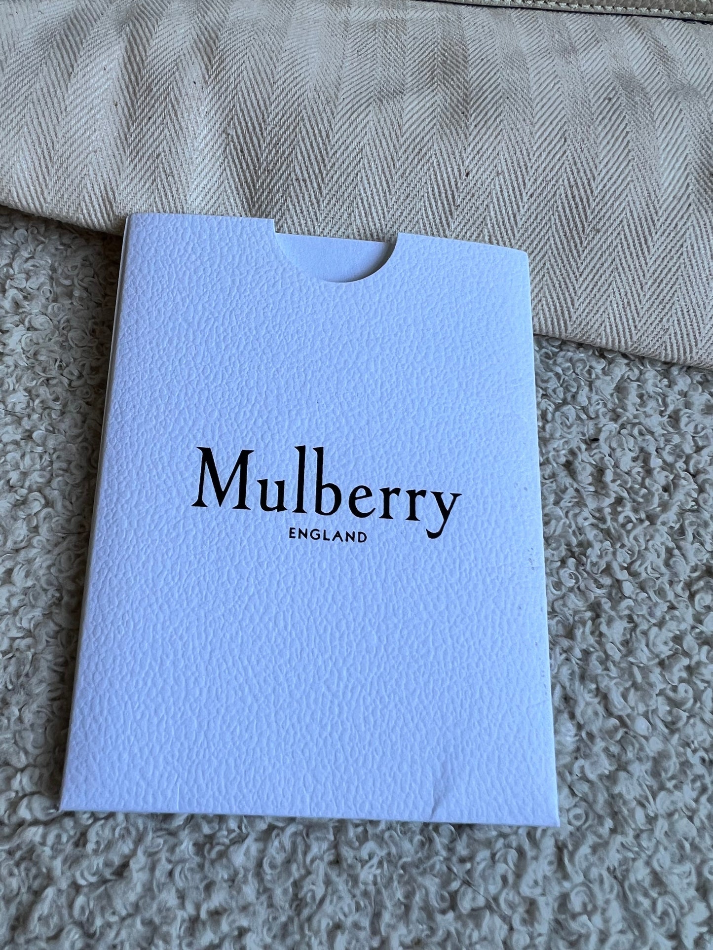 Mulberry Billie in Chalk Small Classic Grain (RRP £895)