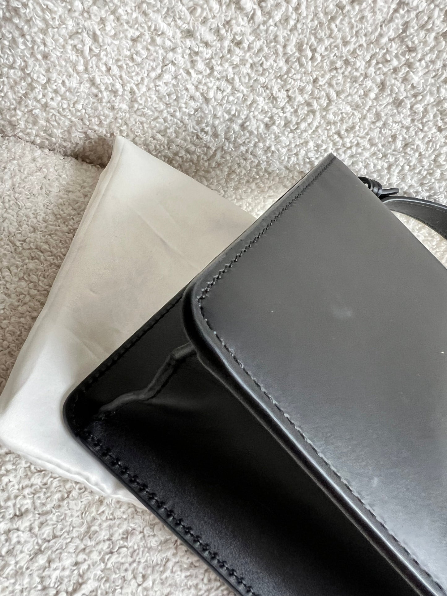 Gucci Navy Blue Sylvie Small Bag (RRP £1,920)