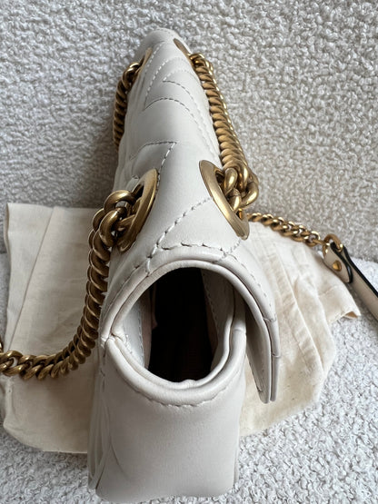 Gucci GG White Marmont Mini Shoulder Bag (RRP £1,890)
