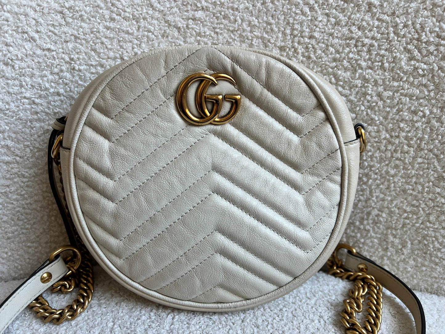 Gucci GG Round White Marmont Small Shoulder Bag (RRP £1,090)