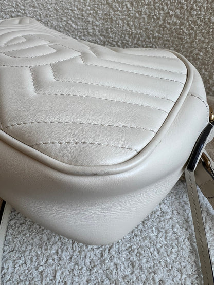 Gucci GG White Marmont Small Shoulder Bag (RRP £1440)