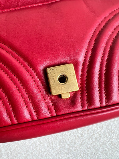 Gucci GG Hibiscus Red Marmont Small Shoulder Bag (RRP £2,070)