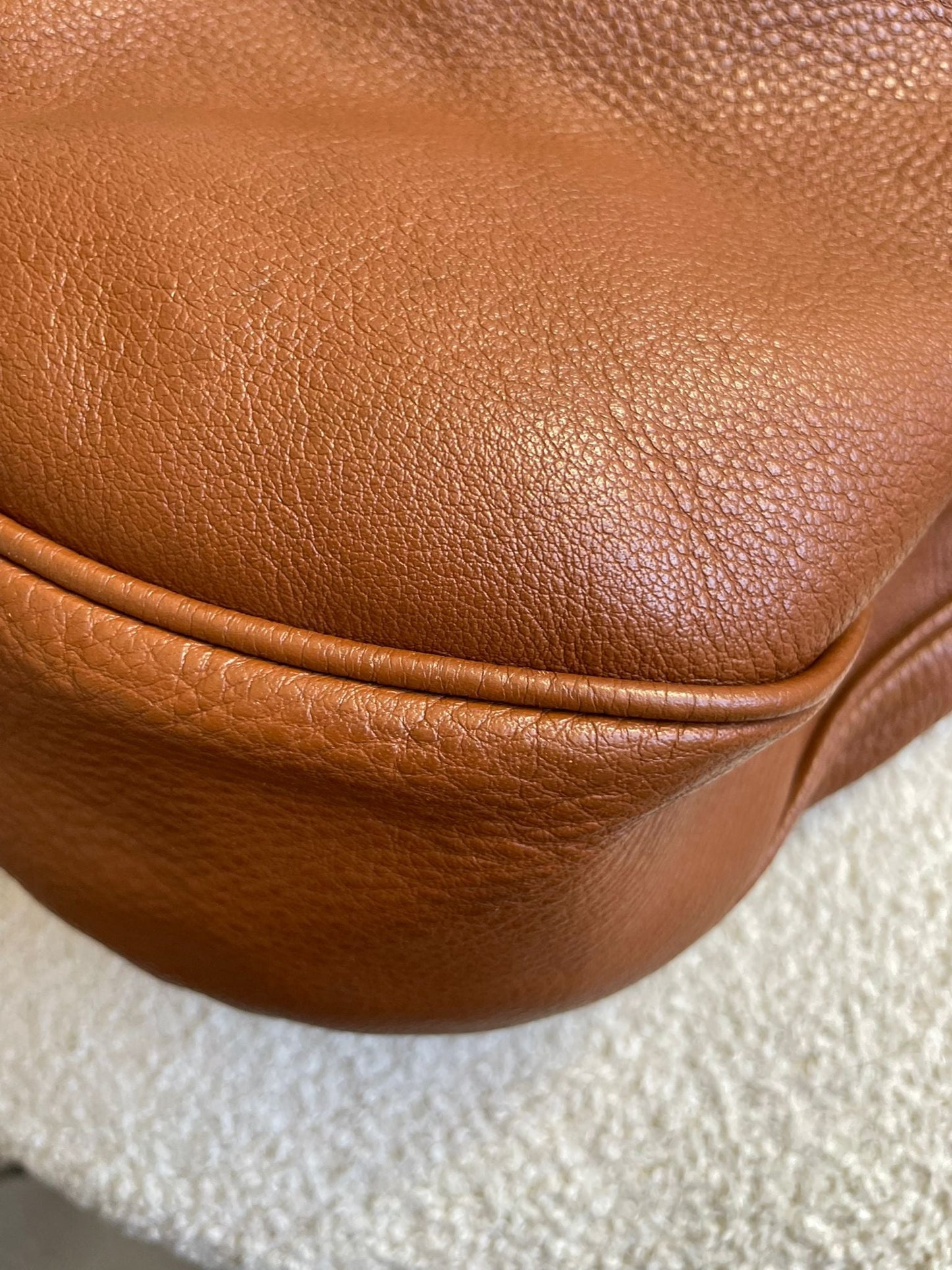 Mulberry Oak Mitzy Messenger