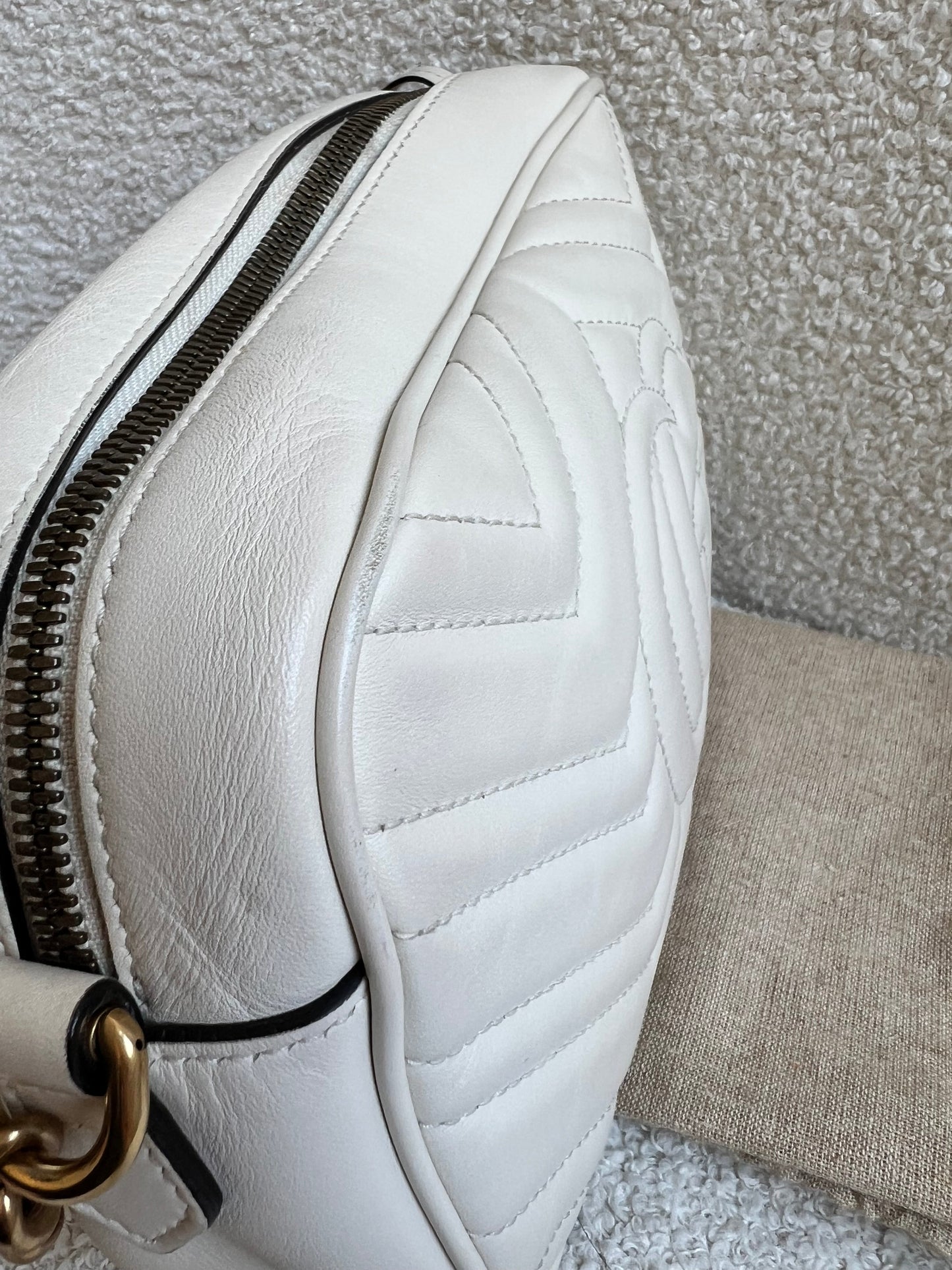 Gucci GG White Marmont Small Shoulder Bag (RRP £1440)