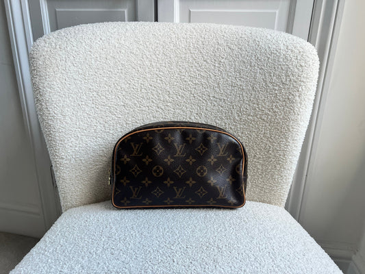 Louis Vuitton Monogram Trousse Toiletry Pouch