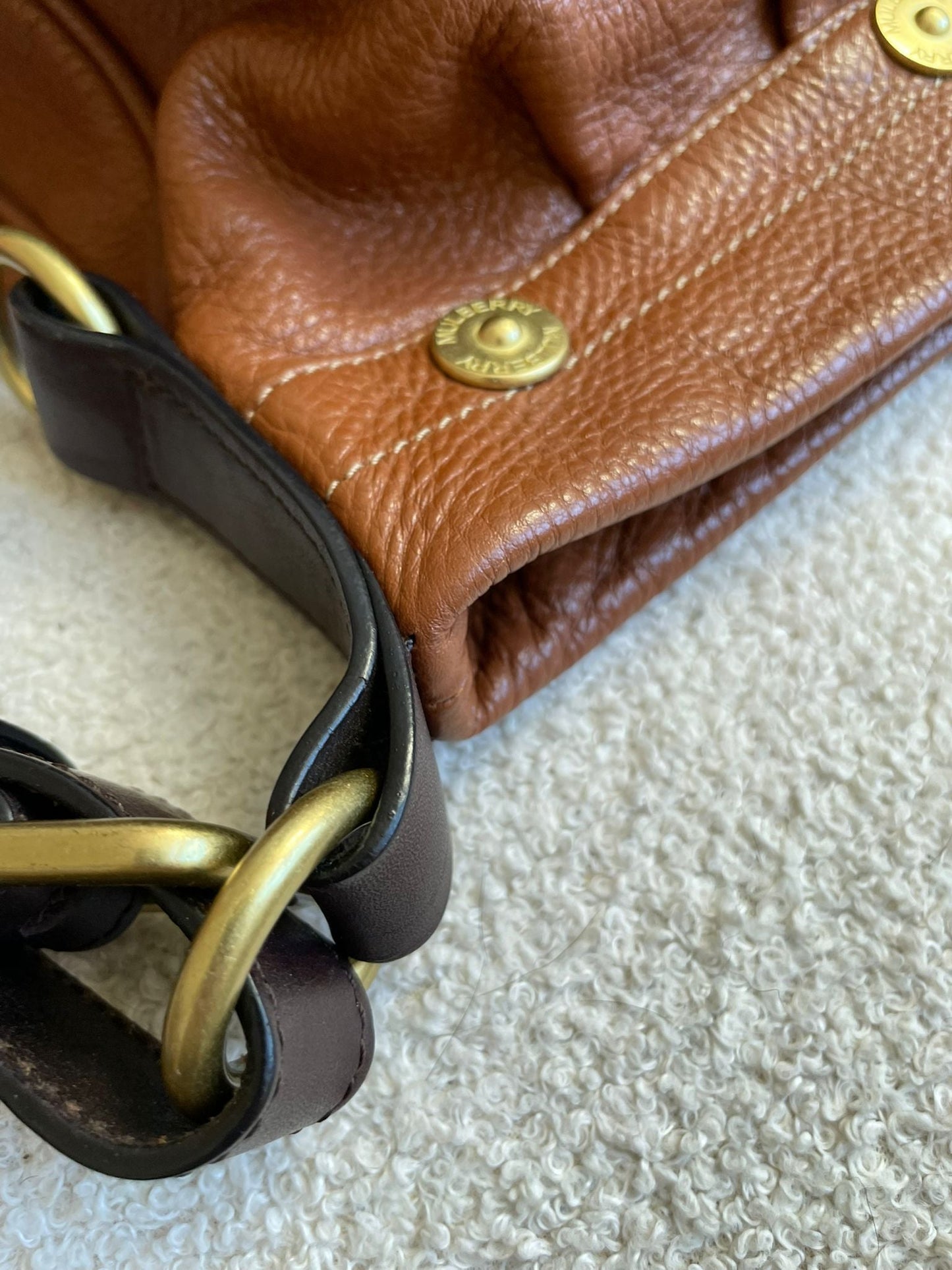 Mulberry Oak Mitzy Messenger