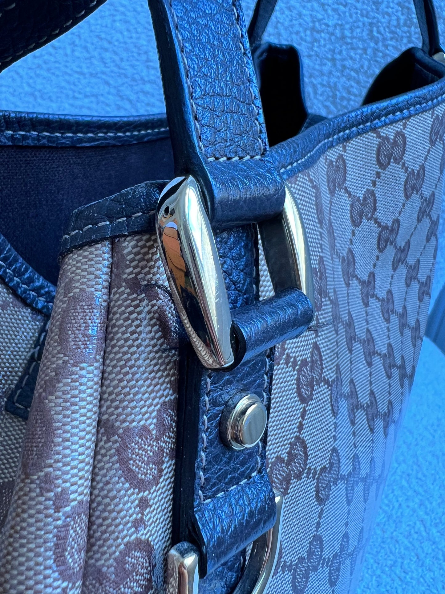 Gucci GG Coated Canvas Abbey Hobo