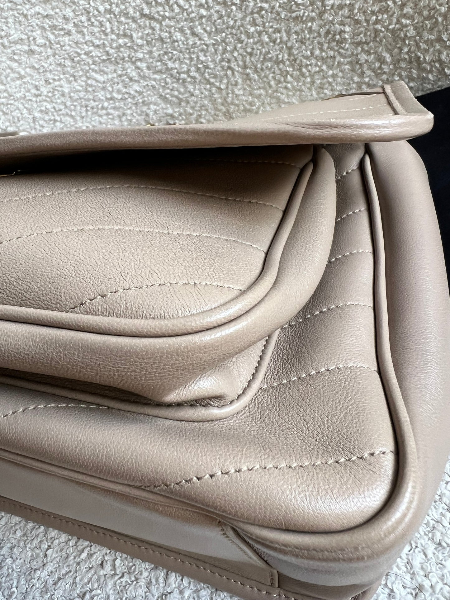 Yves Saint Laurent (YSL) Beige Medium Niki Chain Bag (RRP £2500)