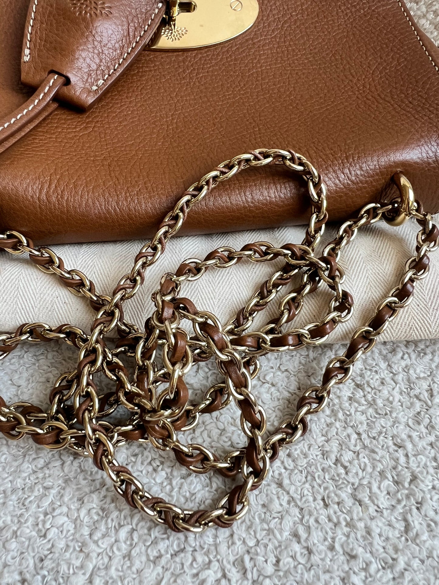 Mulberry Oak Regular Lily with Gold Hardware (RRP £995)