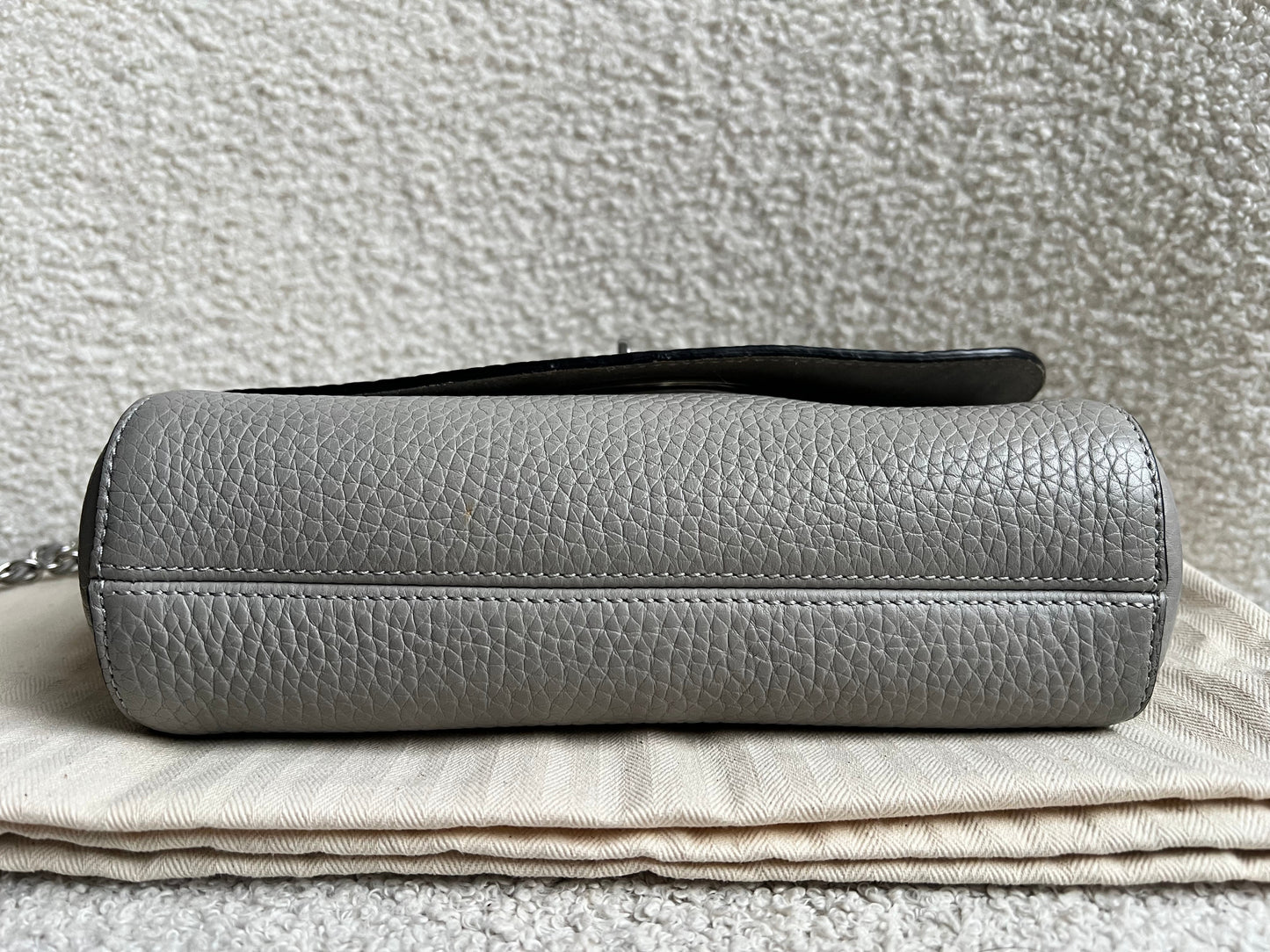 Mulberry Pale Grey Regular Lily Heavy Grain (RRP £1095)
