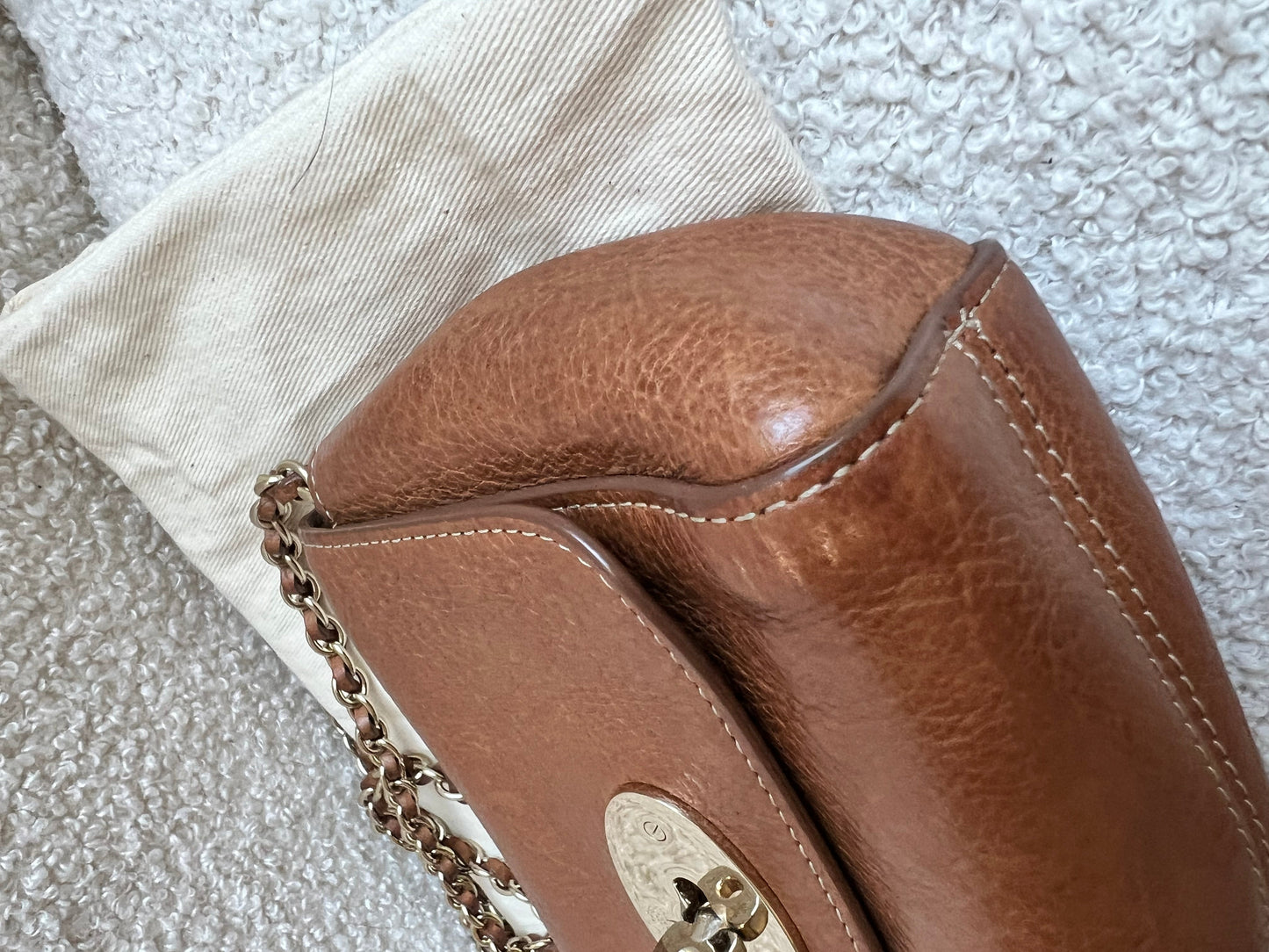 Mulberry Oak Mini Lily with Gold Hardware